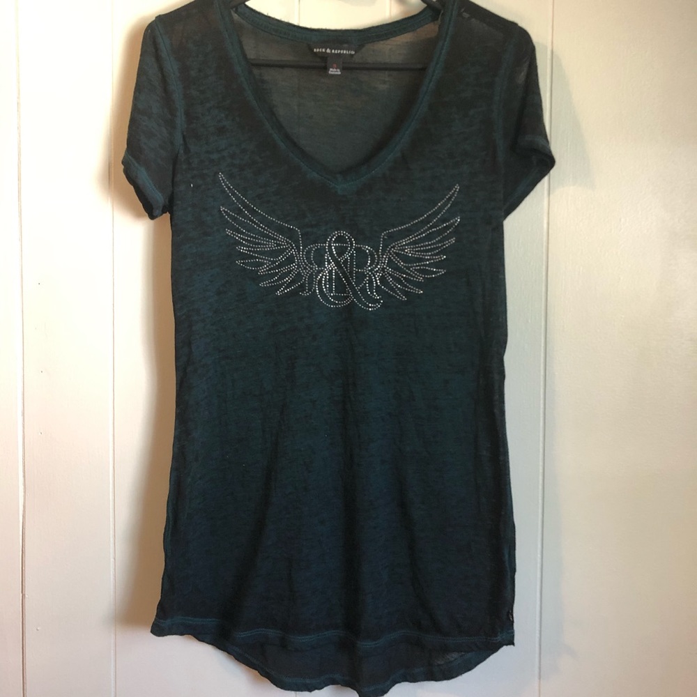 🔥 Rock and Republic Tee 🔥